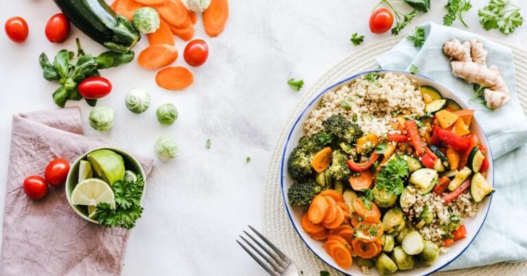 Healthy balanced meal bowl for intermittent fasting weight loss in Bangladesh