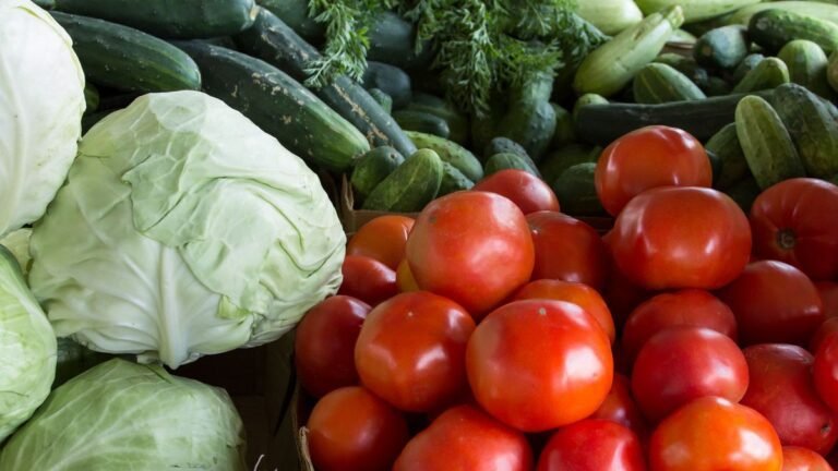 Fresh vegetables to support healthy blood sugar in Bangladesh