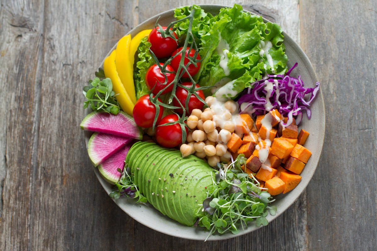 A balanced high-protein plate with pulses, egg and vegetables